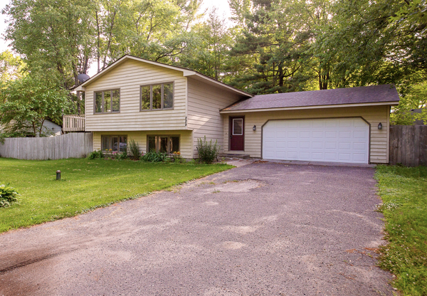 229 Dogwood Road, East Bethel, MN 55092