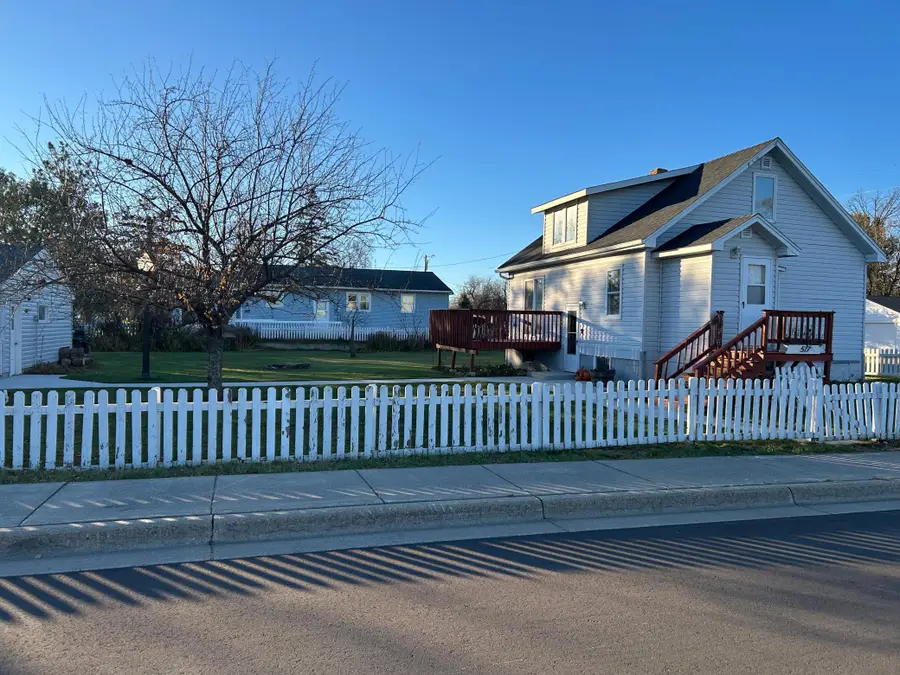 517 1st Street Ne, Deer River, MN 56636 - Image #2