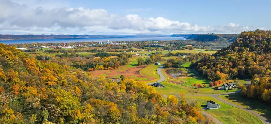 2824 Oakhurst Drive, Lake City, MN 55041 - Image #2