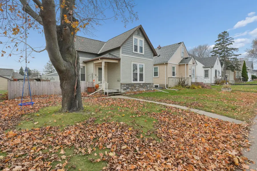 1052 Geranium Avenue E, Saint Paul, MN 55106 - Image #3