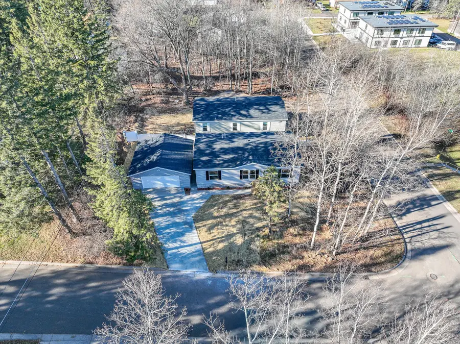 111 S Teak Avenue, Duluth, MN 55811 - Image #2