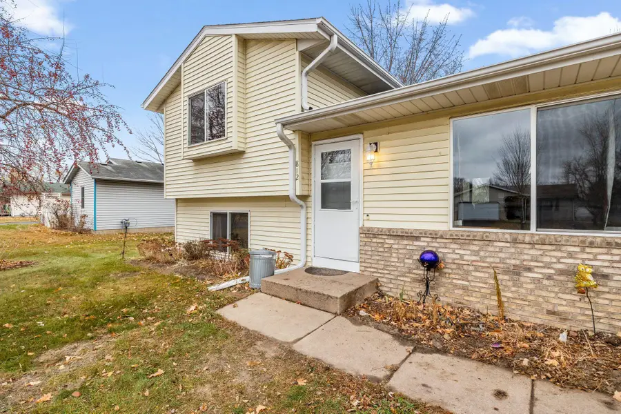 812 Cedar Street Sw, Isanti, MN 55040 - Image #2