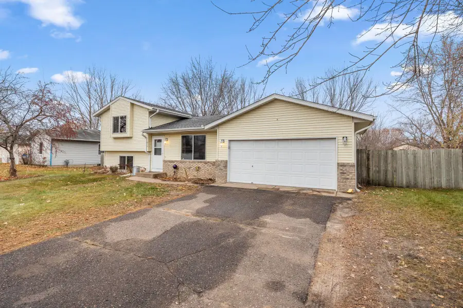 812 Cedar Street Sw, Isanti, MN 55040 - Image #3