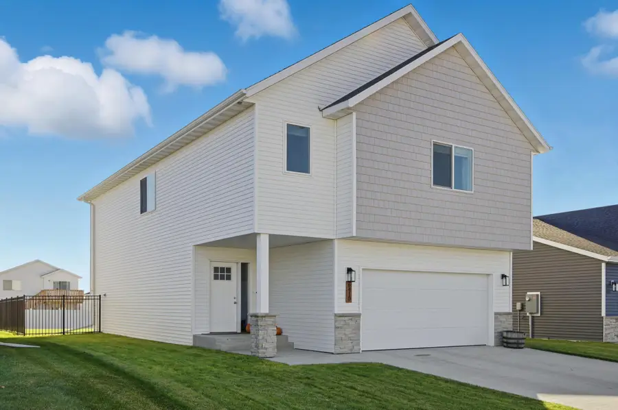 6410 82nd Avenue S, Horace, ND 58047 - Image #2