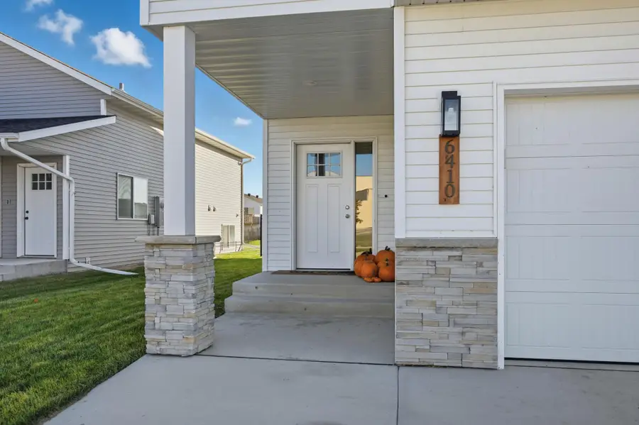 6410 82nd Avenue S, Horace, ND 58047 - Image #3
