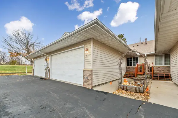 2180 Silver Lane, New Brighton, MN 55112