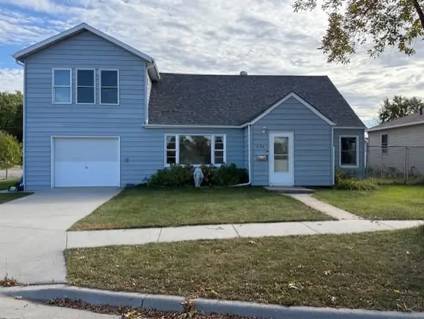 632 9th Street N, Breckenridge, MN 56520