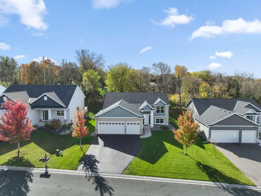 1284 Meadow Lane S, Shakopee, MN 55379 - Image #2