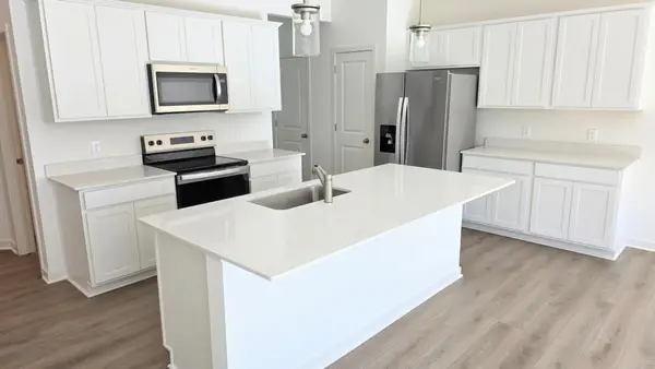 4738 Airlake Curve, Woodbury, MN 55129