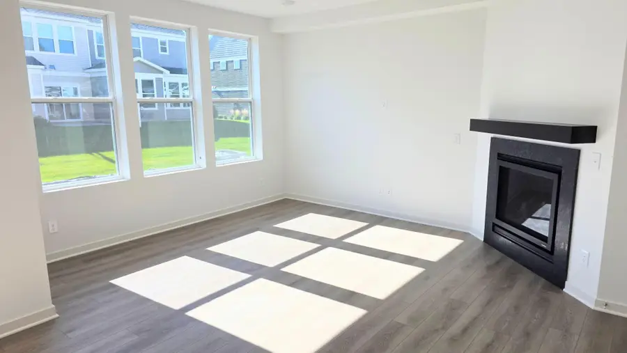 4745 Airlake Drive, Woodbury, MN 55129 - Image #2