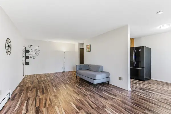 4101 Parklawn Avenue #104, Edina, MN 55435