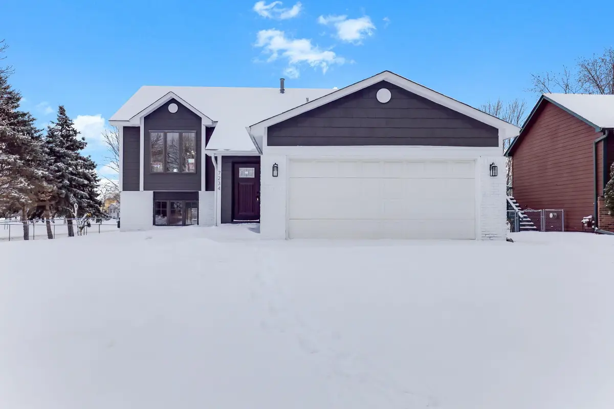 7234 158th Street W, Apple Valley, MN 55124 - Image #1