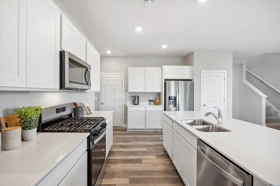 329 Sunflower Circle, Waconia, MN 55387 - Image #2