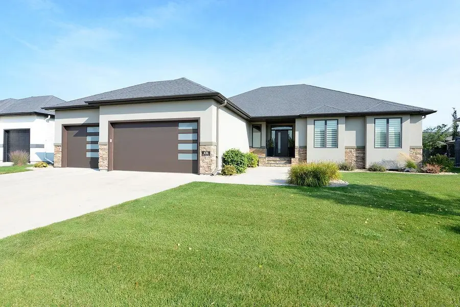436 35th Avenue E, West Fargo, ND 58078 - Image #2