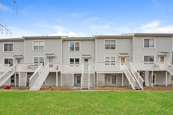 1630 Merrimac Lane N, Plymouth, MN 55447