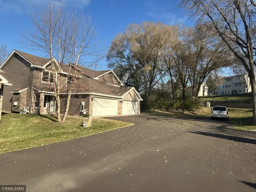 18502 Apple Tree Court, Minnetonka, MN 55345 - Image #2