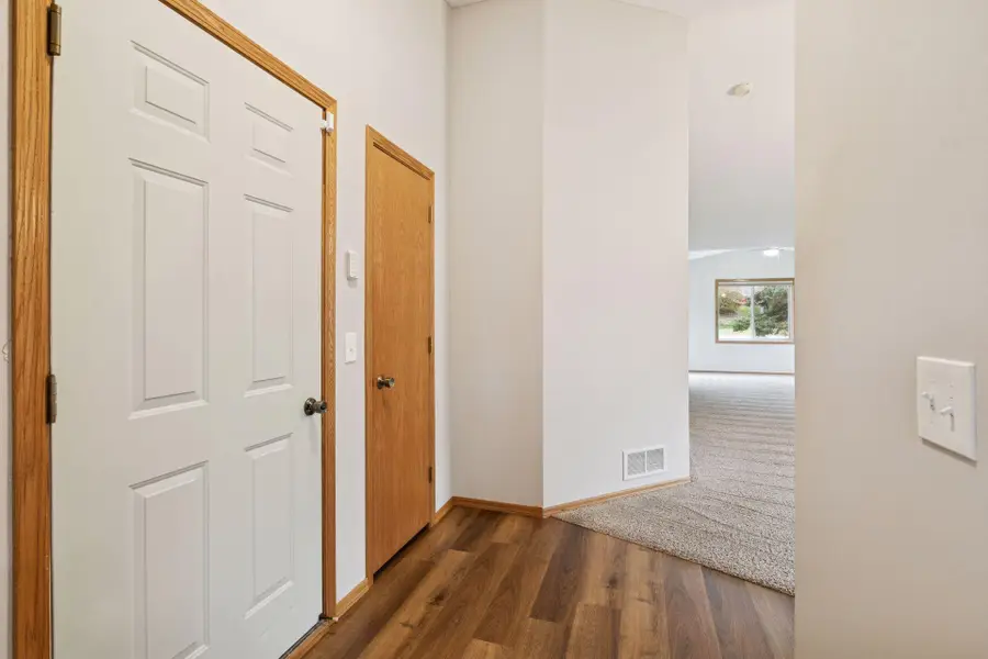 10511 Redwood Street Nw, Coon Rapids, MN 55433 - Image #2