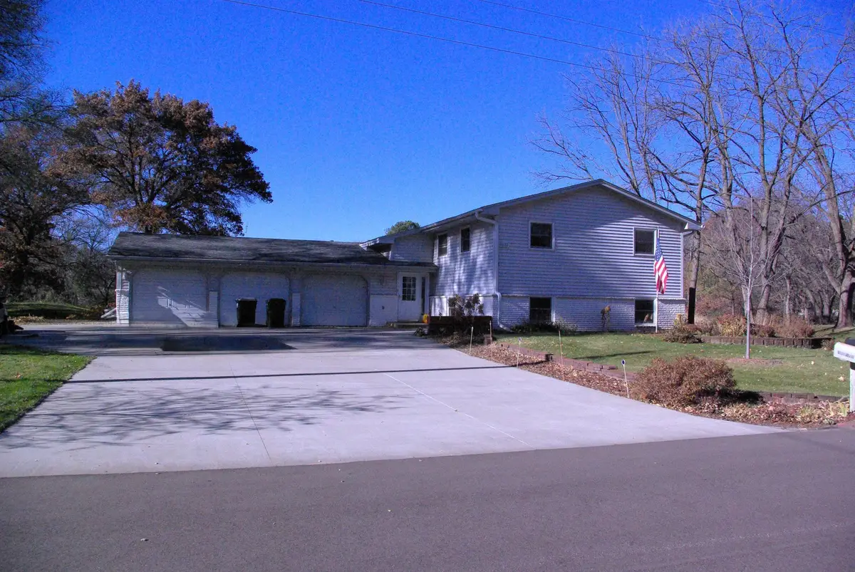 18922 Yalta Street Ne, East Bethel, MN 55092 - Image #1