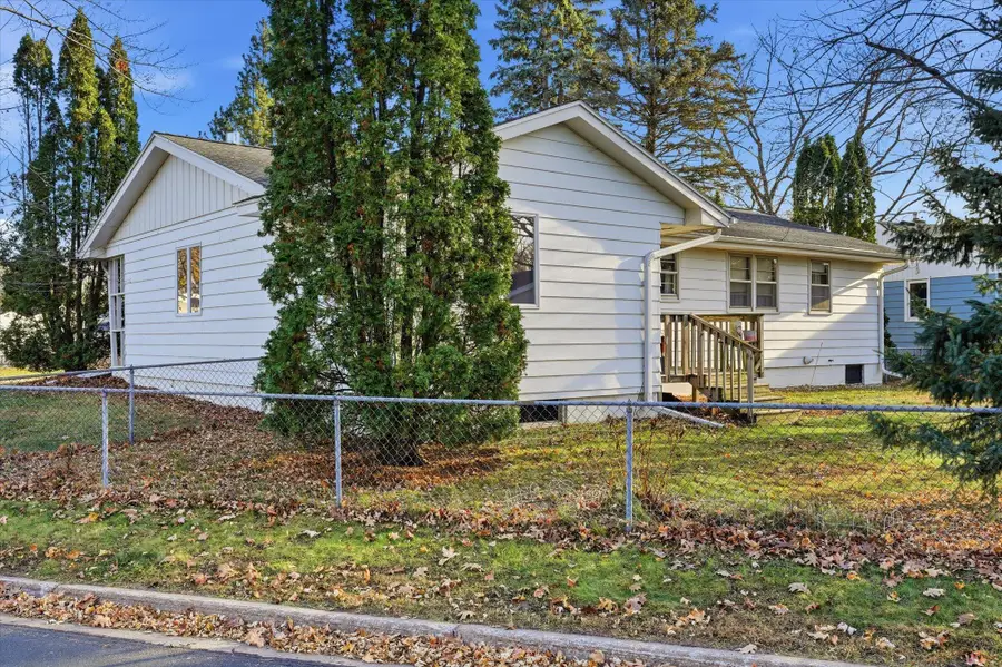 4857 Dillon Street, Saint Paul, MN 55110 - Image #2