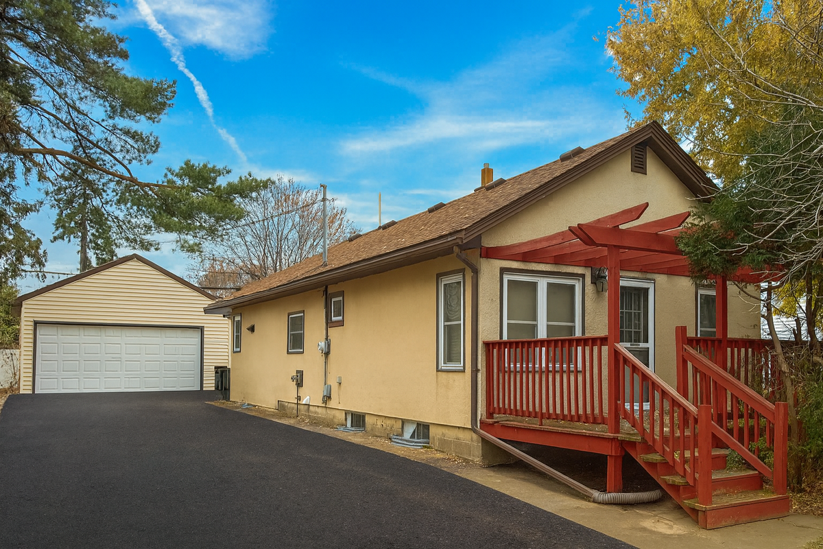 1139 County Road B W, Roseville, MN 55113 - Image #1