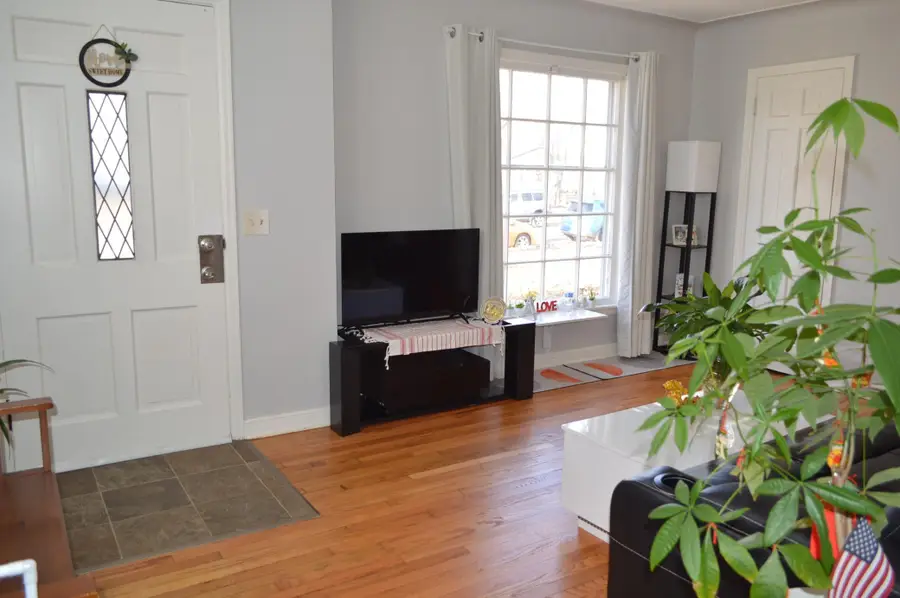 3824 Vera Cruz Avenue N, Robbinsdale, MN 55422 - Image #2