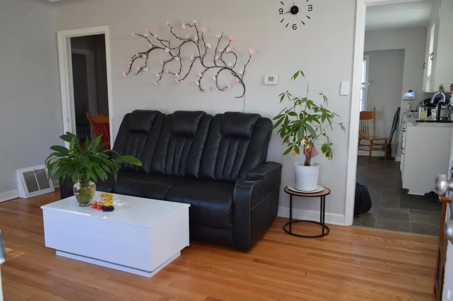 3824 Vera Cruz Avenue N, Robbinsdale, MN 55422 - Image #3