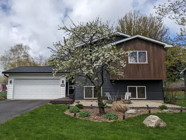 2680 Brittany Lane, Woodbury, MN 55125