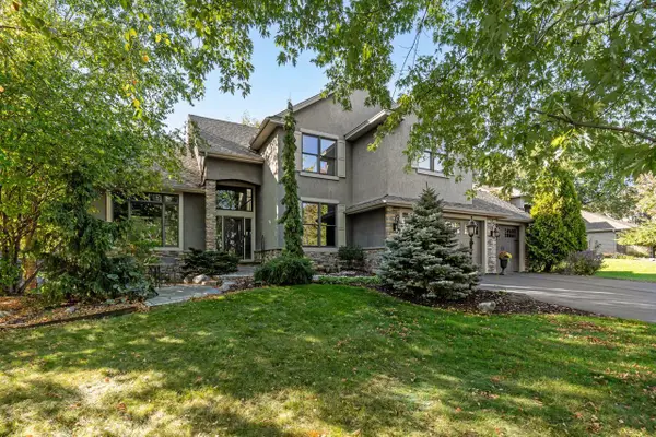 7216 Gunflint Trail, Chanhassen, MN 55317