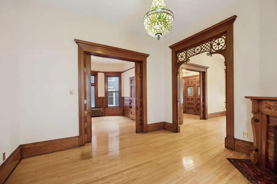 957 Ashland Avenue, Saint Paul, MN 55104 - Image #3