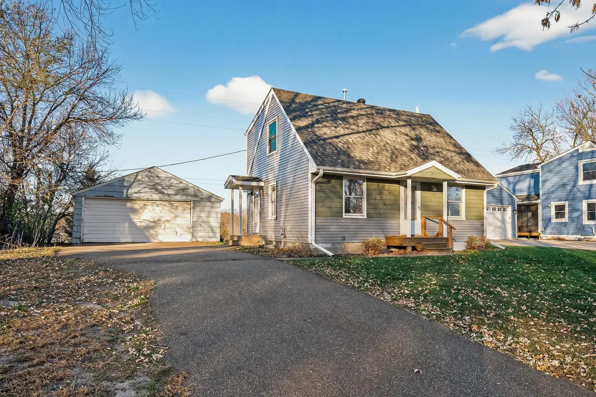 653 109th Avenue Nw, Coon Rapids, MN 55448 - Image #1