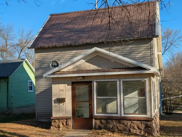 206 S 9th Street, Montevideo, MN 56265