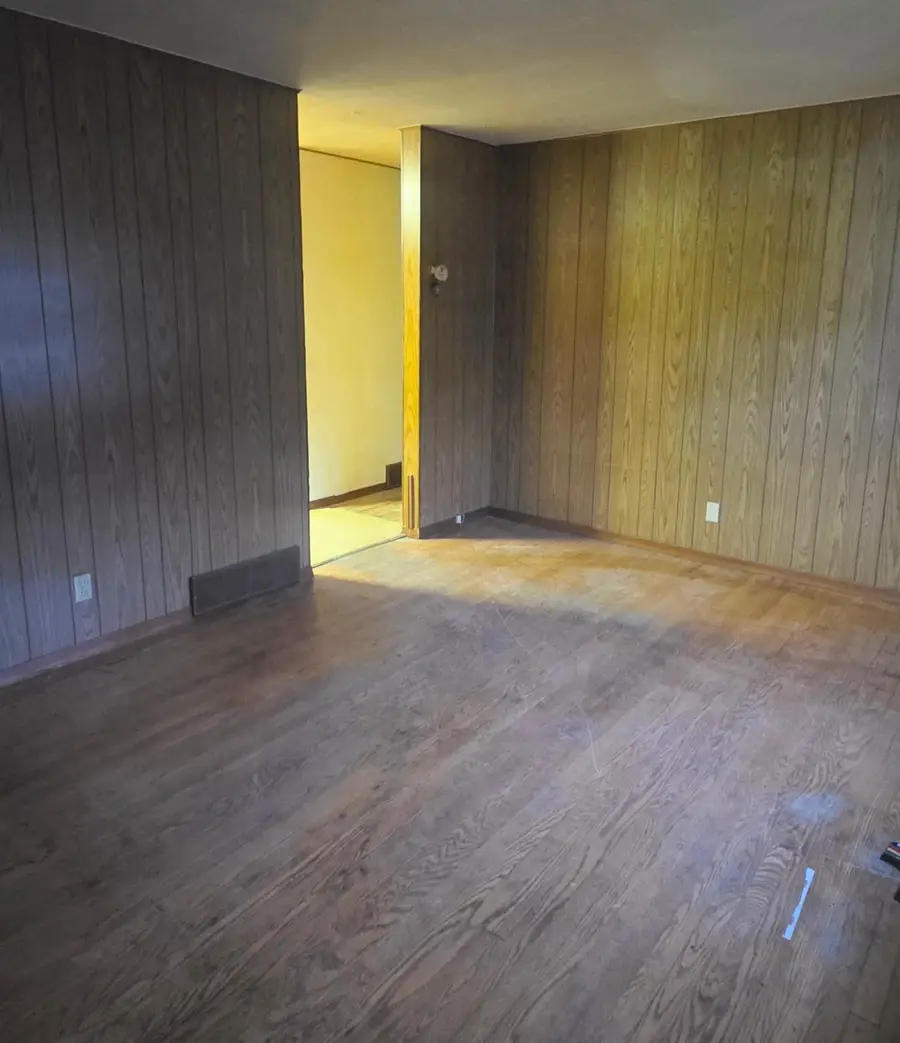 31 S Erie Street, Aurora, MN 55705 - Image #3