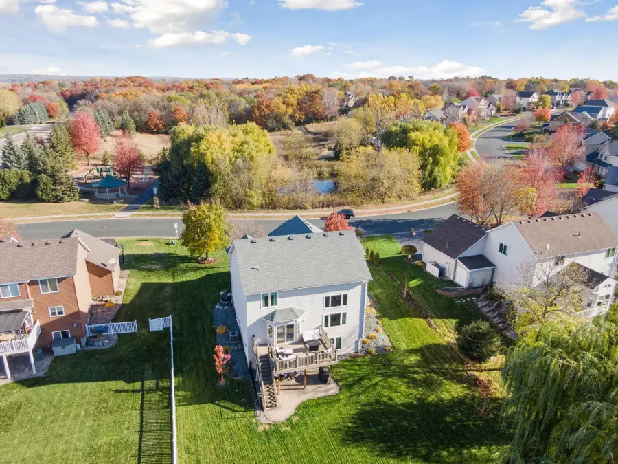 8918 Horizon Drive, Shakopee, MN 55379 - Image #2