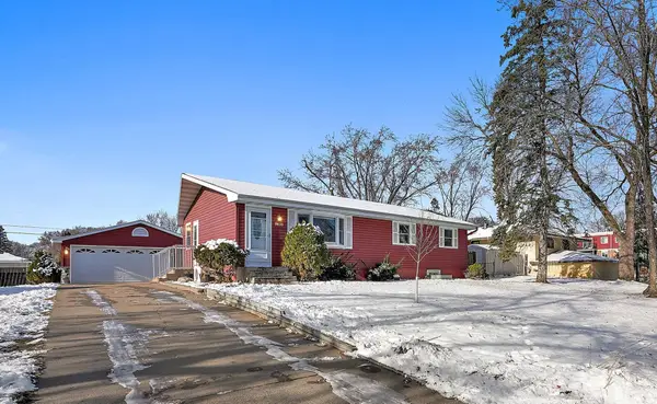 9830 6th Street Ne, Blaine, MN 55434