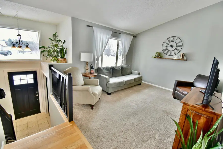 10432 287th Avenue Nw, Zimmerman, MN 55398 - Image #2