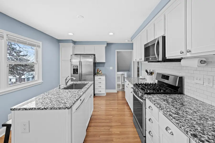 9116 Poplar Bridge Road, Bloomington, MN 55437 - Image #3