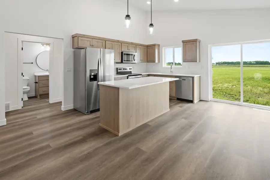 2515 38th Avenue S, Moorhead, MN 56560 - #2