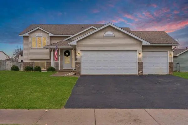 10129 Park Place Drive, Monticello, MN 55362
