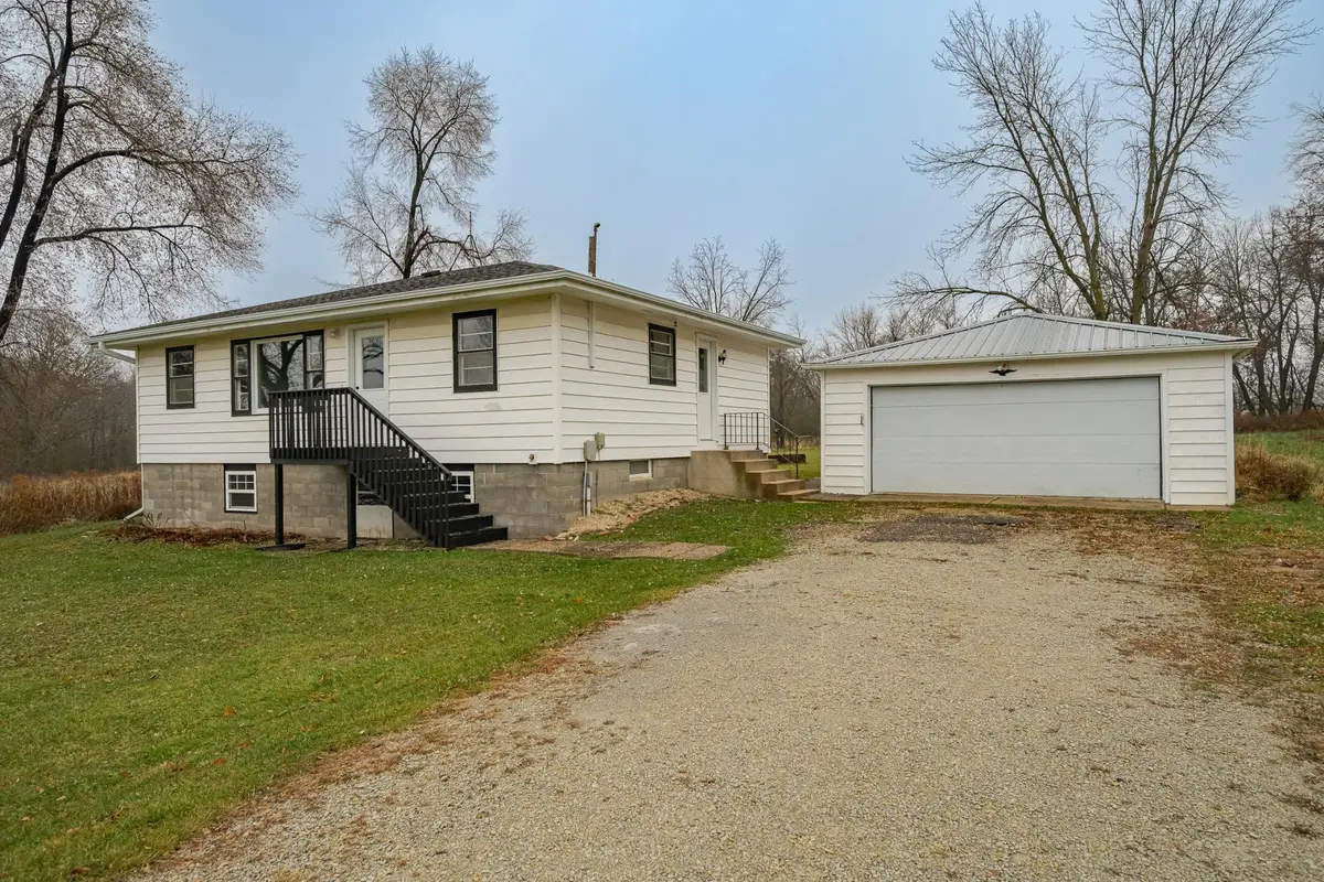 5444 Covill Street Sw, Stewartville, MN 55976 - Image #1
