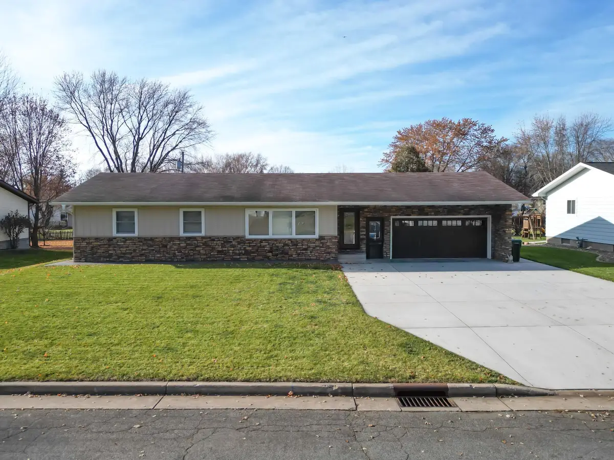 2532 Frostwoods Street, Eau Claire, WI 54703 - Image #1
