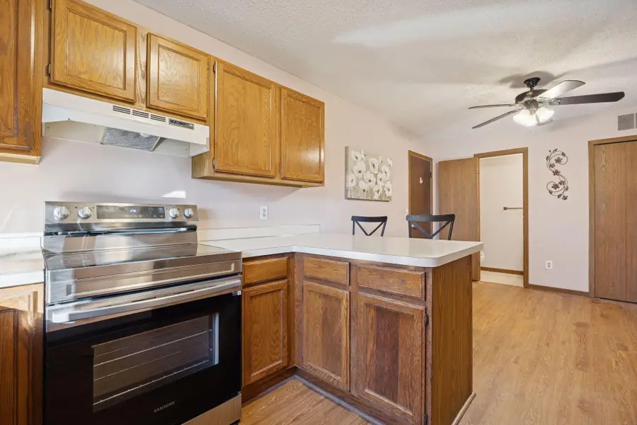 7573 Wedgewood Way, Maple Grove, MN 55311 - Image #3