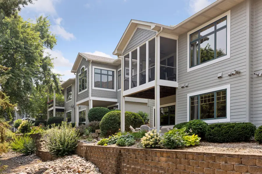 8117 Xerxes Circle, Bloomington, MN 55431 - Image #2