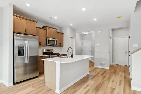 10332 Birchwood Circle, Victoria, MN 55318