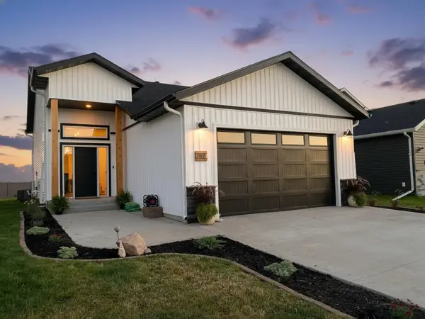 767 2nd Avenue, Horace, ND 58047