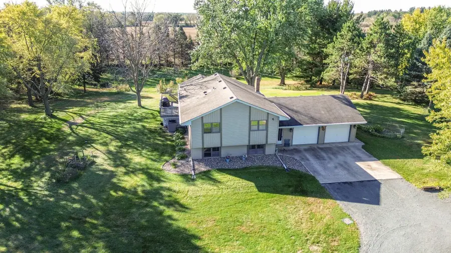 329 Glenmont Road, River Falls, WI 54022 - Image #2