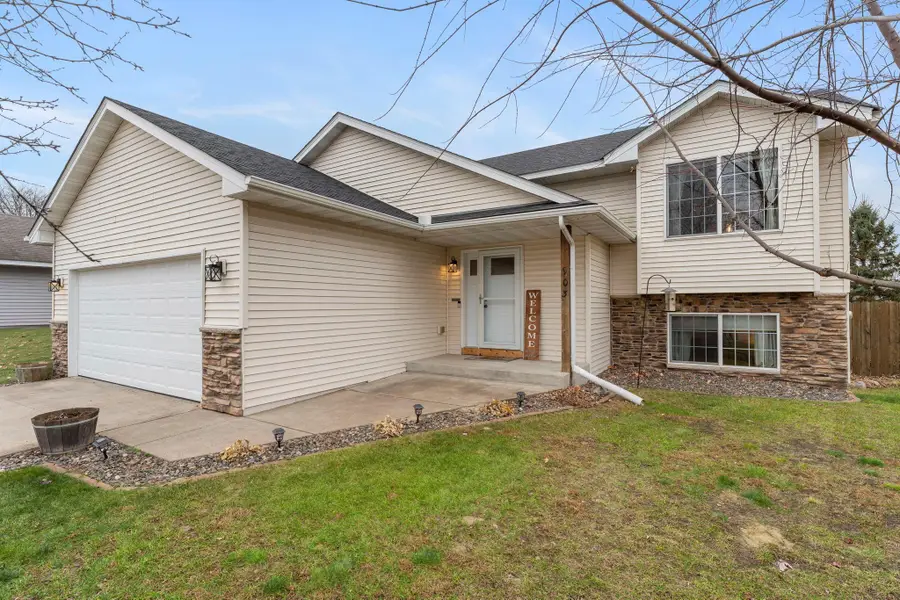 903 Isanti Parkway Nw, Isanti, MN 55040 - Image #2