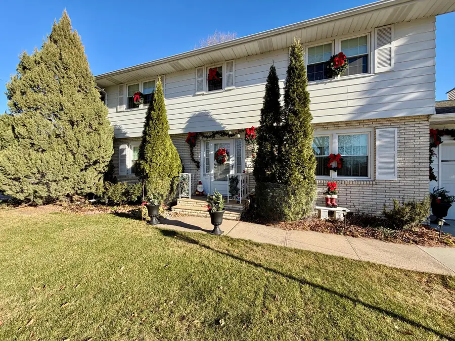 2602 Rivershore Drive, Moorhead, MN 56560 - Image #2