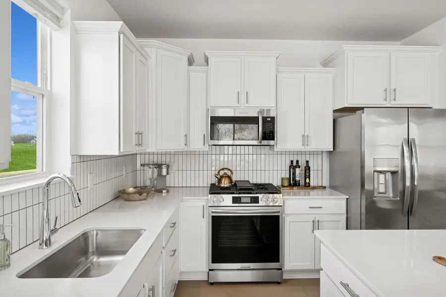 3906 Heath Avenue N, Oakdale, MN 55128 - Image #3