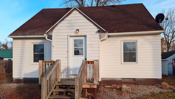 545 2nd Avenue Se, Wells, MN 56097