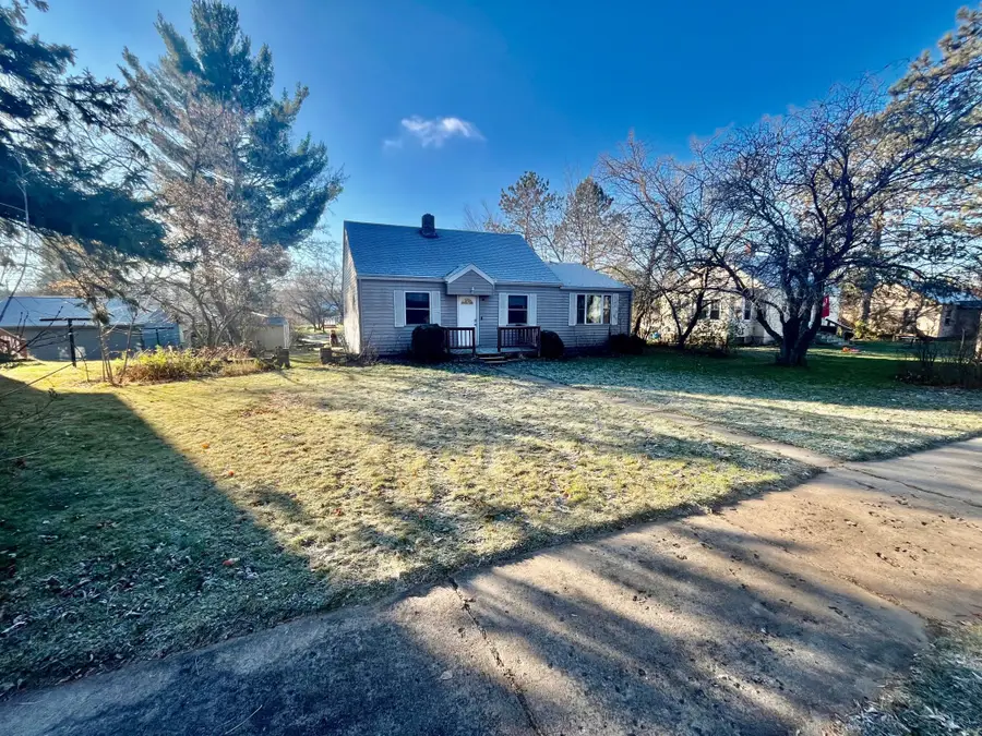 504 Mitchell Street, Coleraine, MN 55722 - Image #2